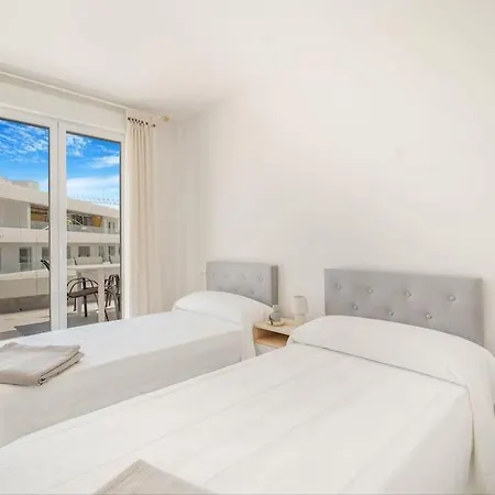 La Campana 4 Bedroom * Marbella