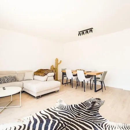 Apartment La Campana 4 Bedroom Marbella